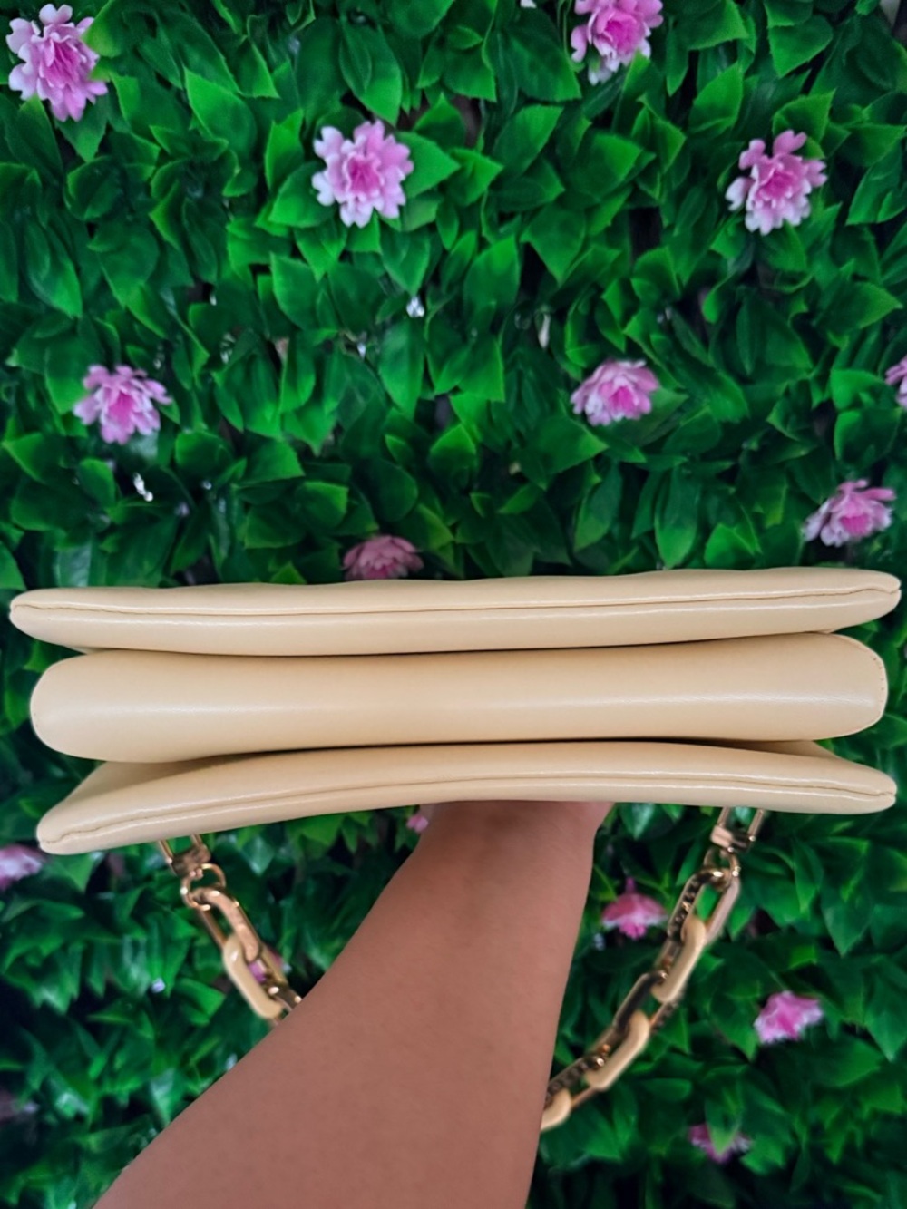 Louis Vuitton Pale Yellow Leather Monogram Coussin PM Crossbody shoulder Bag - Picture 5 of 17